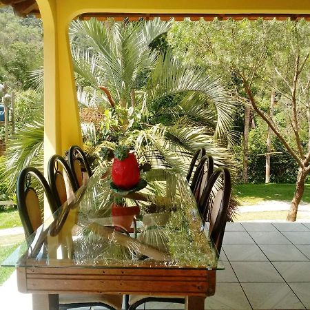 Casa Com Flores Công viên tiểu bang Pedra Azul Ngoại thất bức ảnh