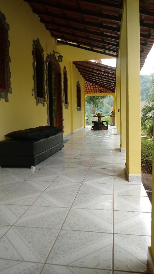 Casa Com Flores Công viên tiểu bang Pedra Azul Ngoại thất bức ảnh
